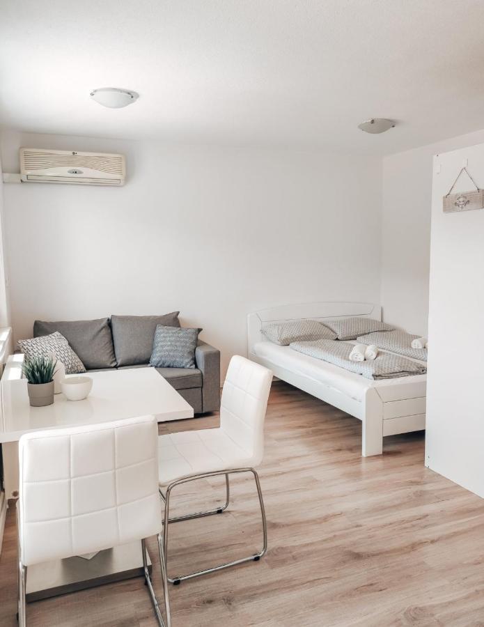 לובליאנה Studio Apartment Sanya מראה חיצוני תמונה
